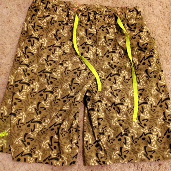 Zumba print long shorts - Picture 2 of 5
